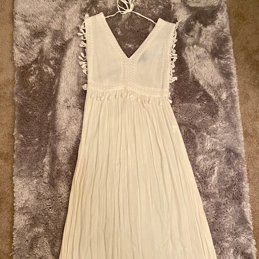 White Atmosphere Maxi Dress